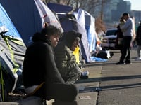 Denver migrants refuse to leave encampment, send Denver mayor list of demands