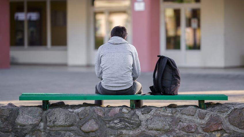 depression and anxiety rates higher among college students than their peers new study suggests