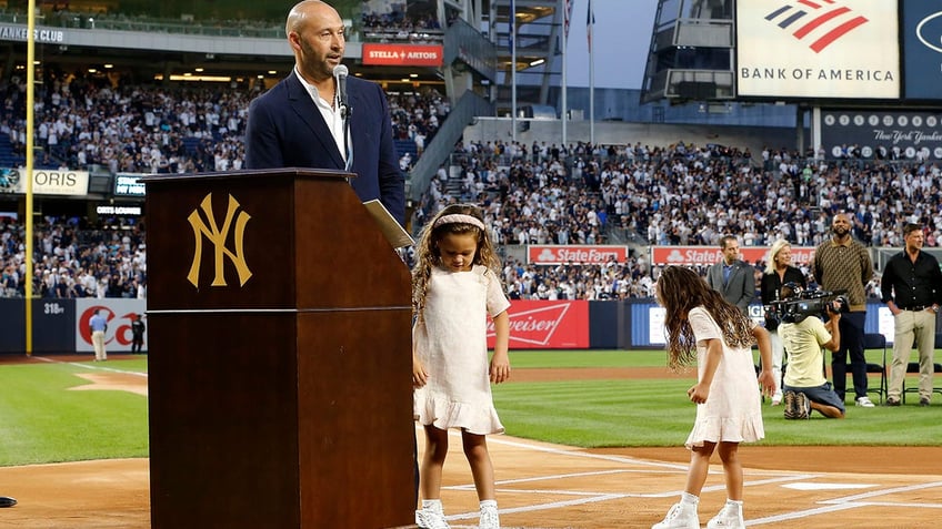 Derek Jeter with daughters