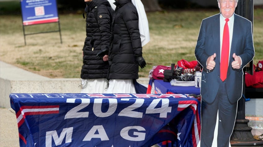 nuns at March for Life with Trump sign