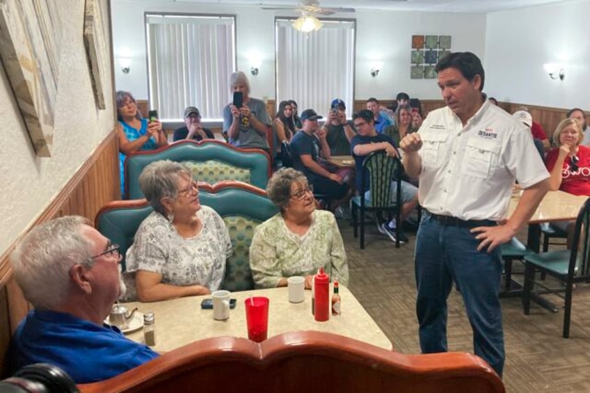 desantis steps up dire warning to gop about distraction from biden amid trumps latest indictment