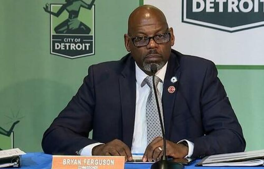 detroit police commissioner caught with prostitute asked arresting officers to help him out