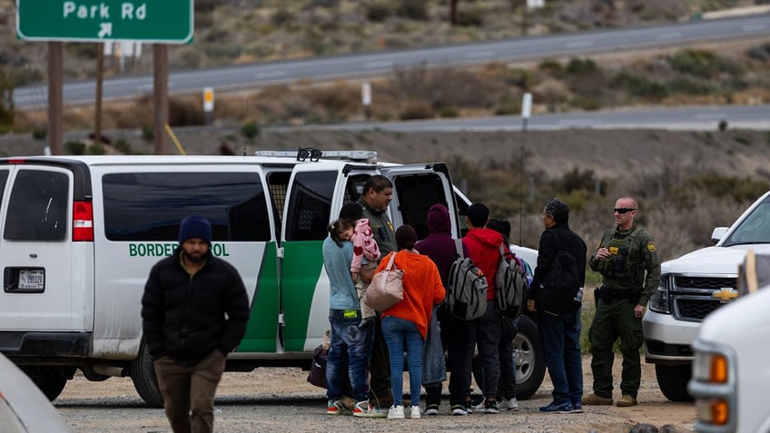 Border Patrol processes migrants in Jacumba