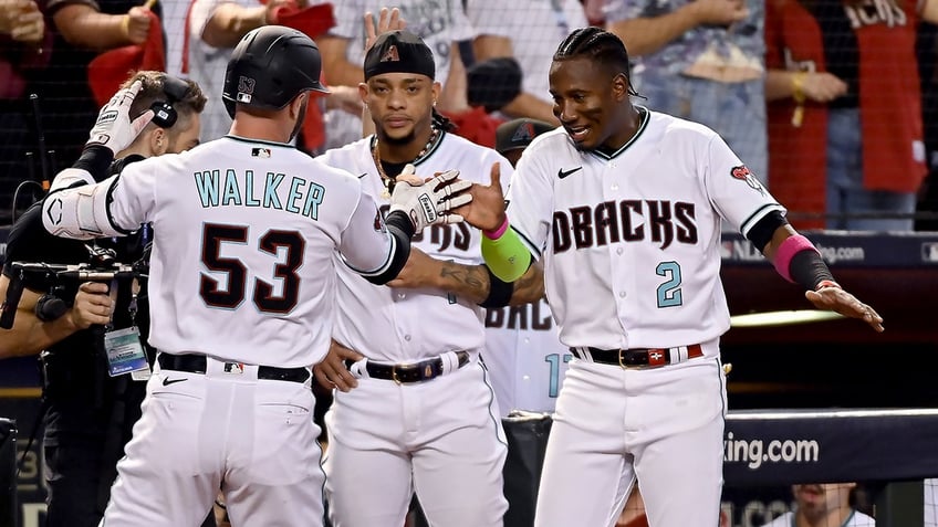 diamondbacks complete upset sweep dodgers to advance to first nlcs in 16 years