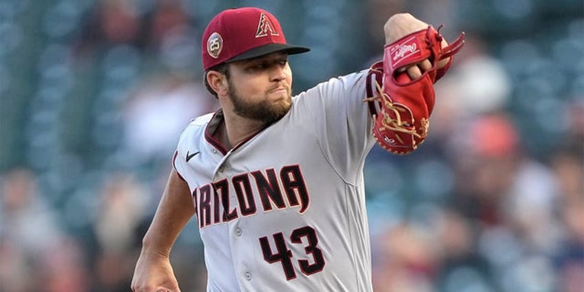 diamondbacks slade cecconi earns 1st career strikeout in wildly unique fashion