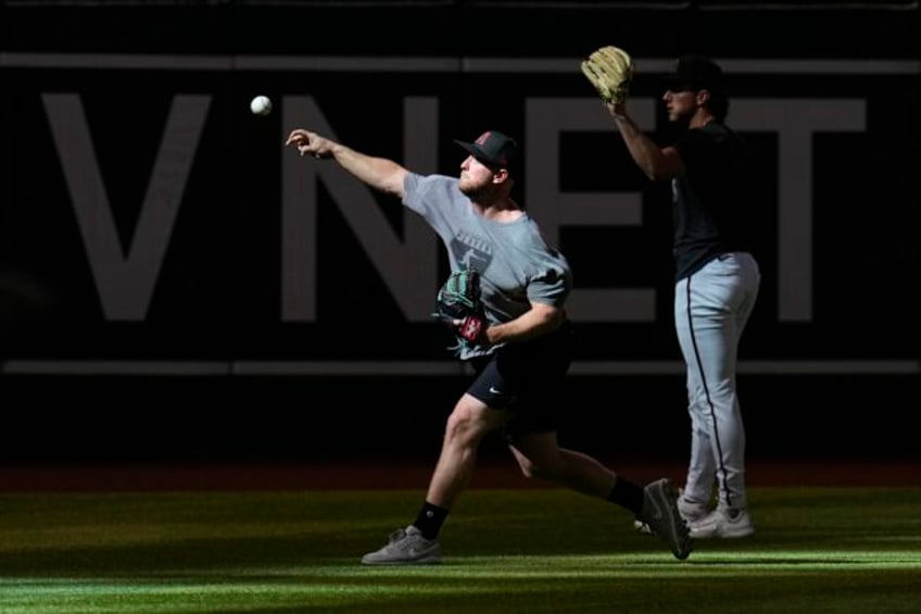 diamondbacks thriving in postseason atmosphere another hostile one awaits for nlcs in philly