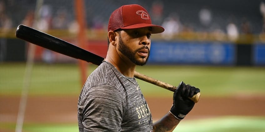 diamondbacks tommy pham gets into spat with fan from on deck circle