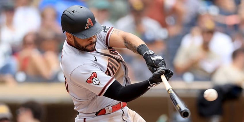 diamondbacks tommy pham gets into spat with fan from on deck circle