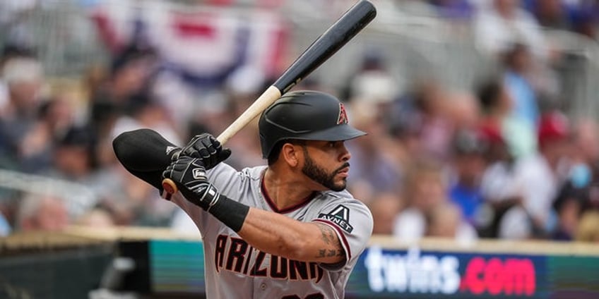 diamondbacks tommy pham gets into spat with fan from on deck circle