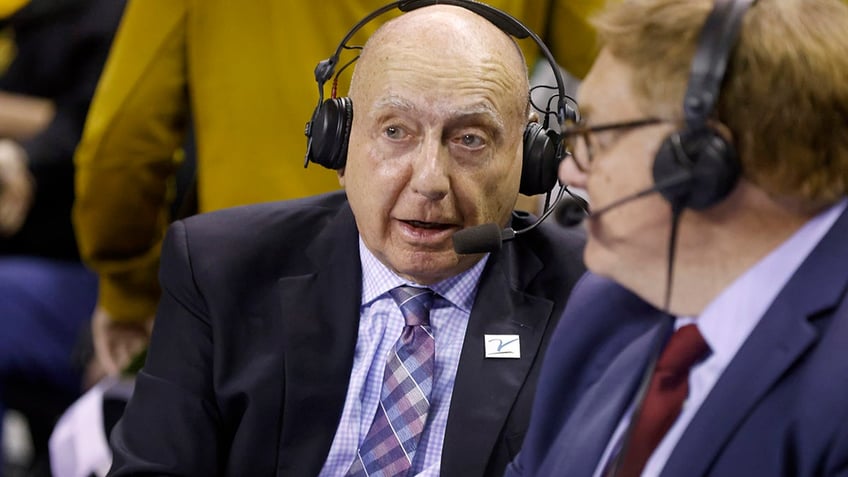 dick vitale speaks for first time in 7 months following vocal cord cancer announces broadcasting return