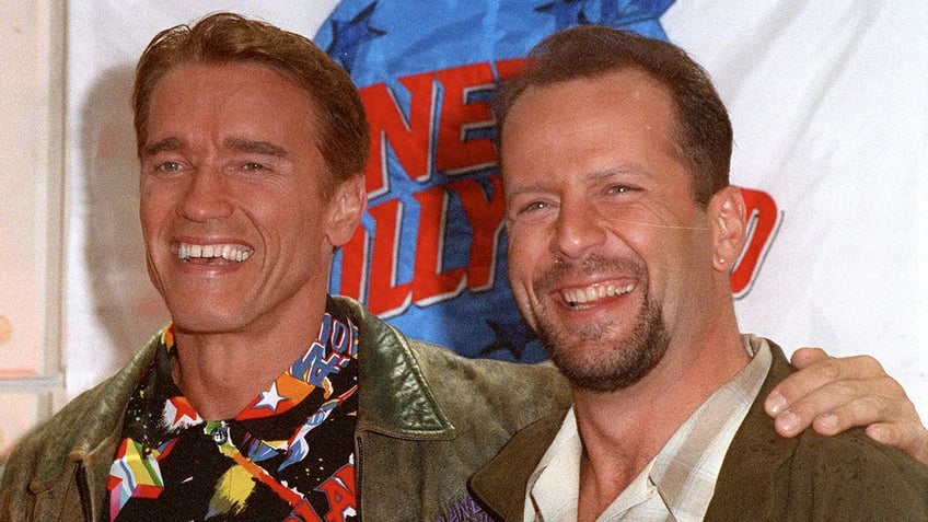 die hard secrets why arnold schwarzenegger said bruce willis would never be an action star