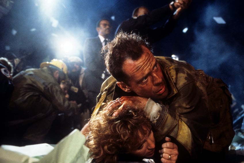 die hard secrets why arnold schwarzenegger said bruce willis would never be an action star