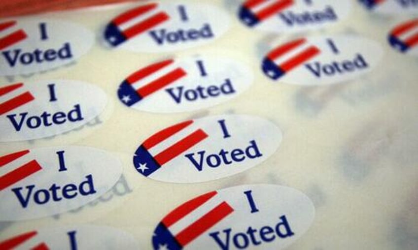 dirty voter rolls dirty elections illinois sued to clean up mess