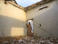 Displaced Syrians leave camps to pitch tents near destroyed homes
