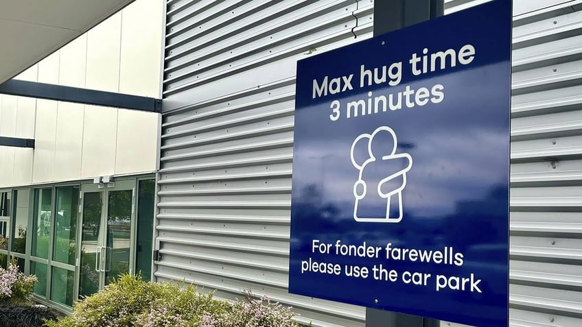 max hug time at airport in Australia