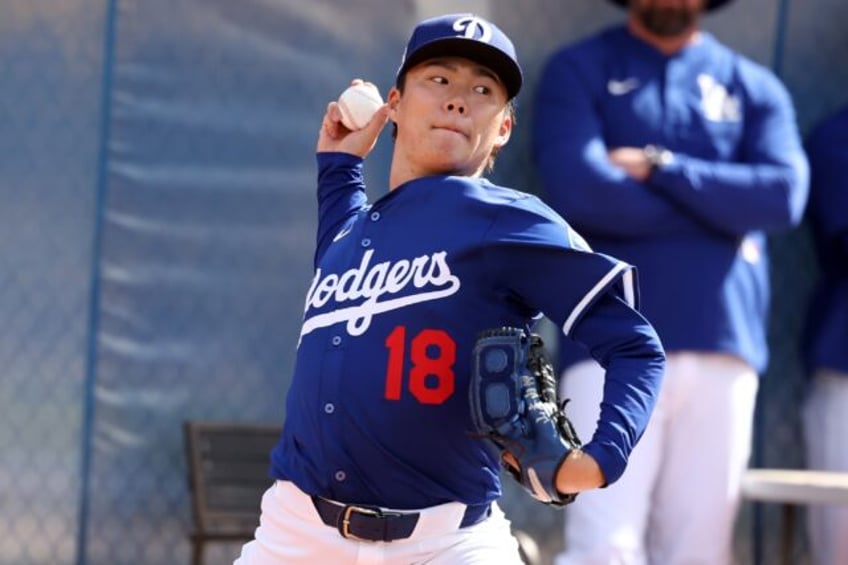 Japanese right-hander Yoshinobu Yamamoto is expected to be the starting pitcher for the Wo