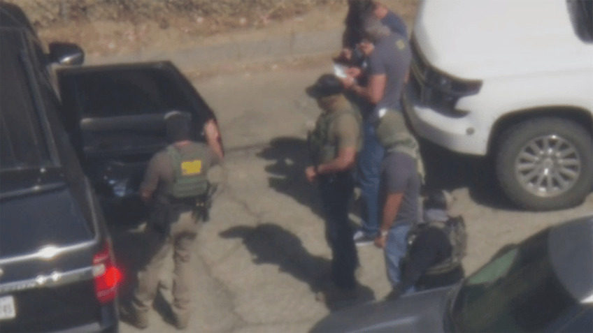 ICE agents