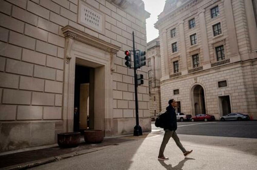 doged irs sheds 26 of staff as federal workforce pared down