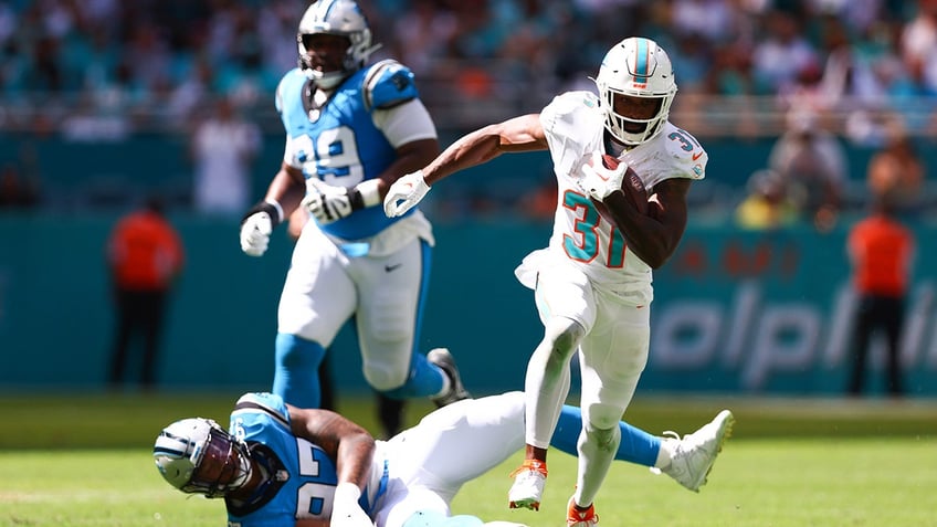 dolphins star raheem mostert pushes aside retirement talk amid stellar year ive always been the underdog