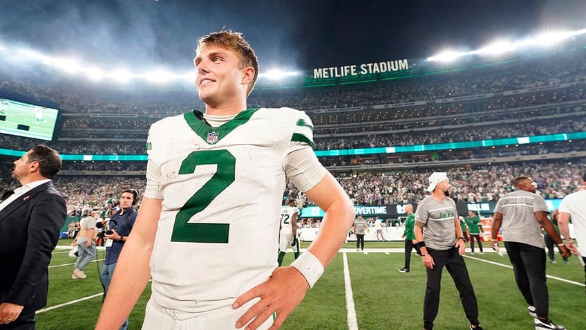 dolphins star warns jets will still achieve big things under zach wilson despite aaron rodgers injury