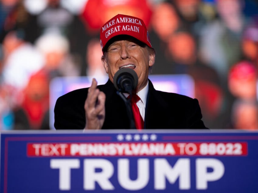 SCHNECKSVILLE, PENNSYLVANIA - APRIL 13: Republican presidential candidate, former Presiden