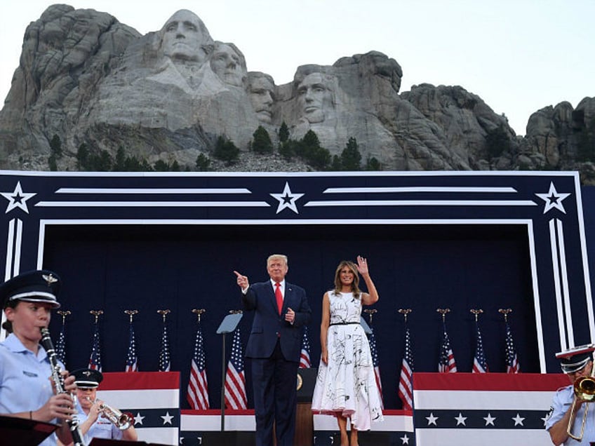 donald trump heads to south dakota three years after famous mount rushmore speech