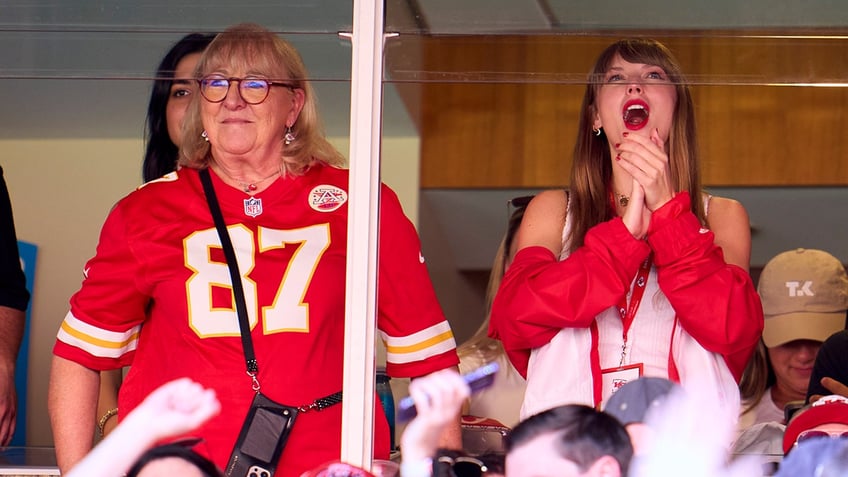 donna kelce on meeting taylor swift amid rumored relationship with chiefs star travis kelce it was okay