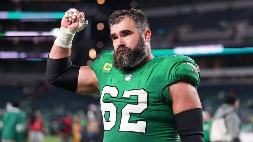 donna kelce wont interfere with jason kelces very personal retirement decision after eagles season