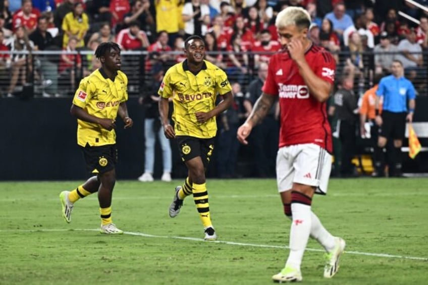 dortmund down sloppy man united in vegas friendly