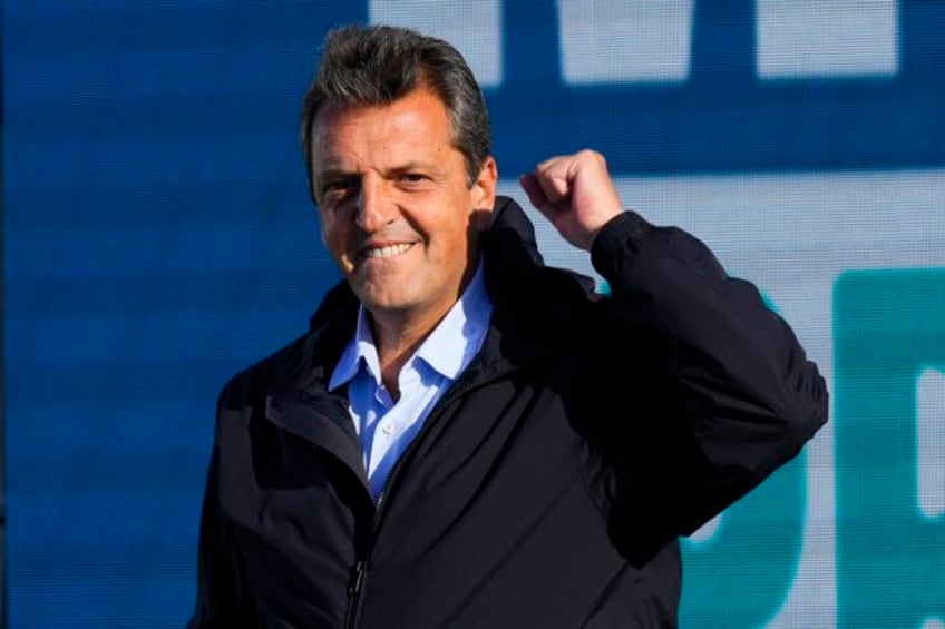 down but not out two argentine political veterans seek to thwart upstart firebrand