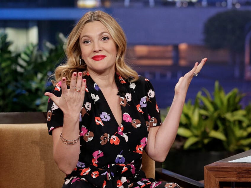 drew barrymore national book awards hosting gig rescinded after she resumed her talk show amid hollywood strikes