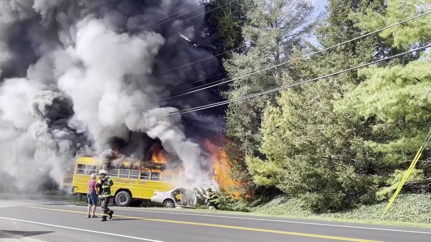 driver dies in fiery crash with new york school bus returning from field trip video
