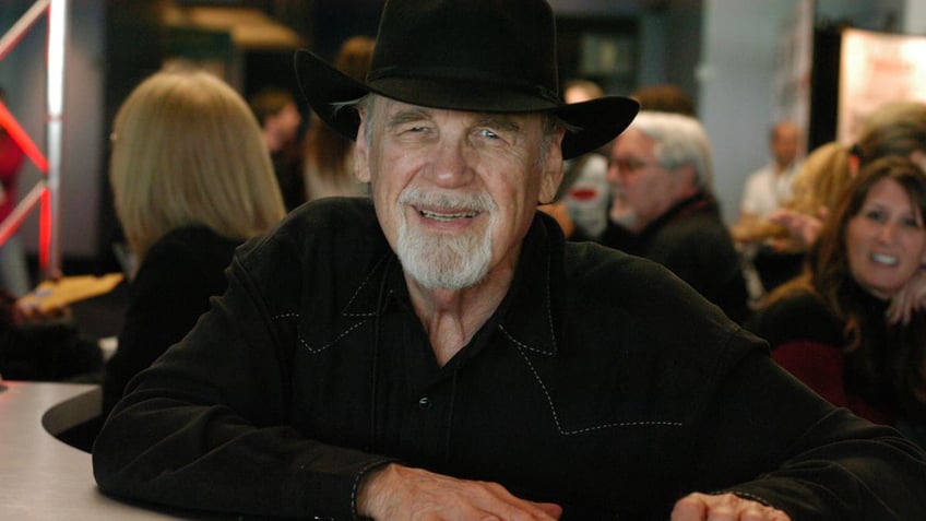 Duane Eddy smiling