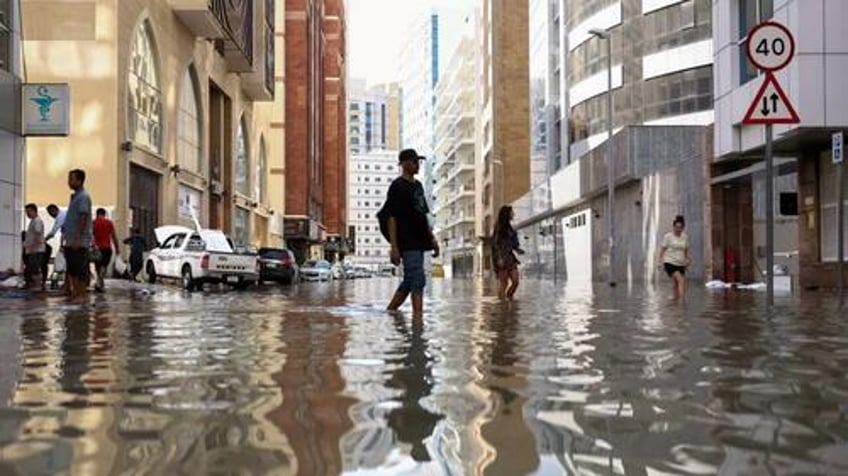 dubais fyre festival crypto investors caught in chaotic uae floods