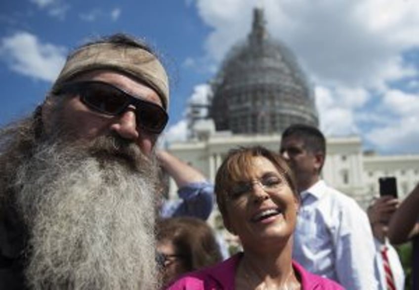 Duck Dynasty patriarch Phil Robertson dies at age 79