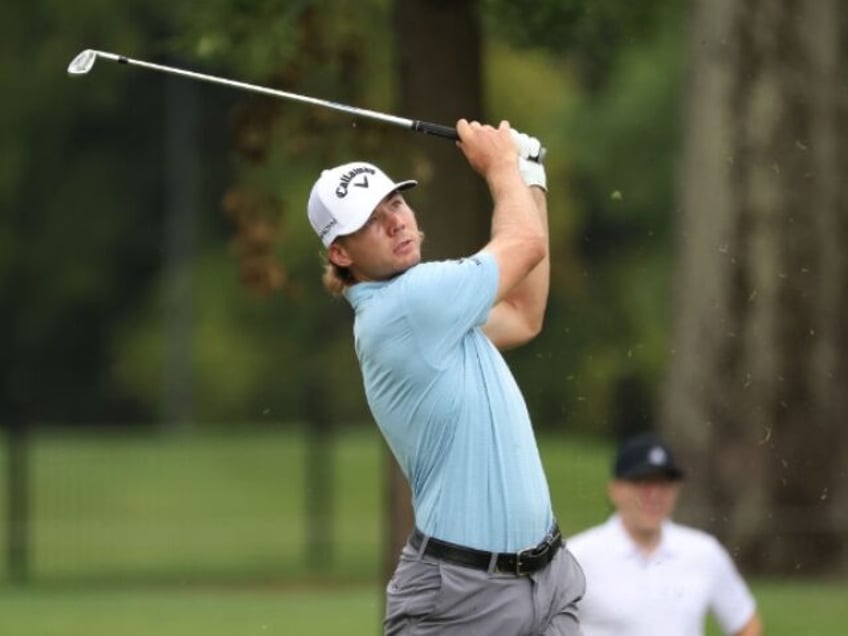 dunked it sam burns sinks amazing hole in one at st jude