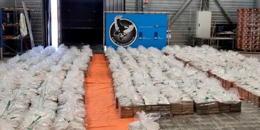 dutch customs seize over 17600 lbs of cocaine largest cocaine seizure in netherlands history