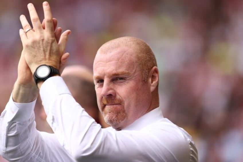 dyche sidesteps everton finance questions