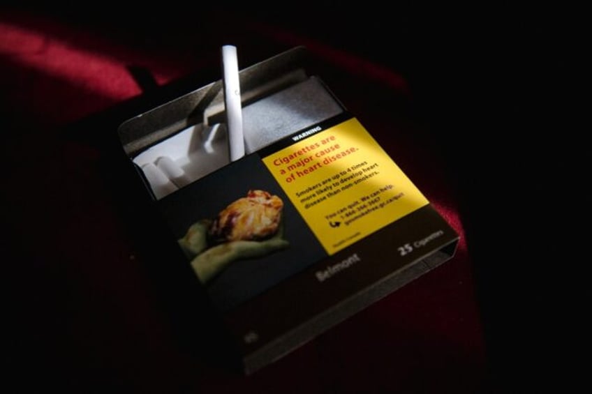 each cigarette in canada to come with warning label