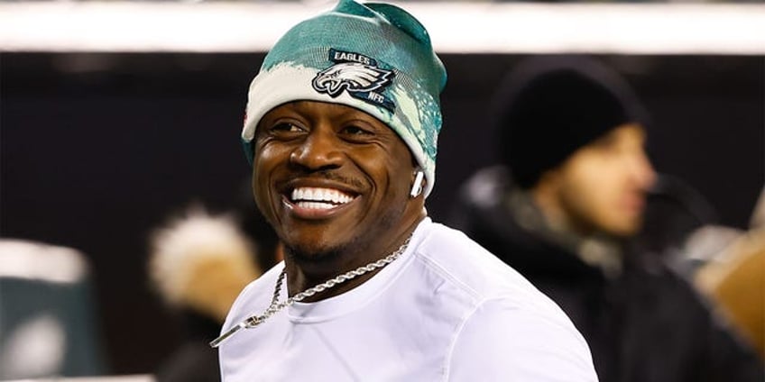 eagles aj brown says he hit 23 mph during offseason training focused on adding speed