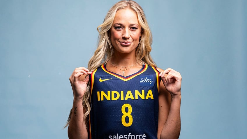 Sophie Cunningham in Fever uniform