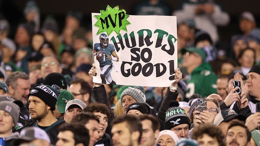 eagles fan goes viral for showing up more than 15 hours before kickoff its like christmas to me