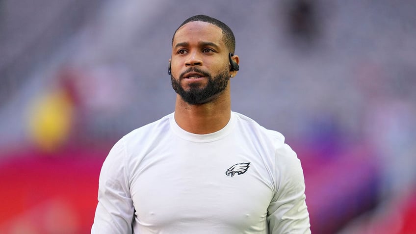 Darius Slay warms up before a game