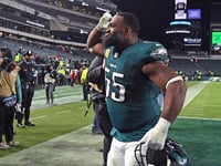 Eagles star gets teary after possible career-ending injury: 'Been a while since I've cried'