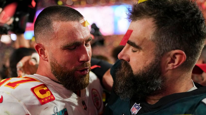 eagles troll travis kelce ahead of major monday night matchup