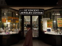 Economic jitters and soaring gold prices create a frenzy for US jewelry merchants