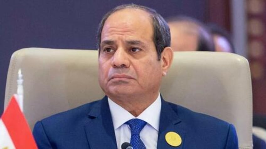 egypt teeters on brink of economic ruin as public debt mounts poverty rate soars