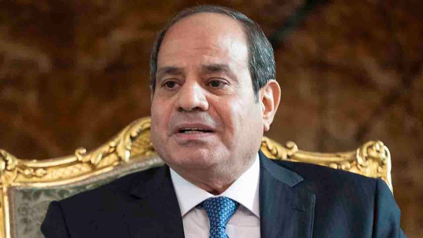 egyptian president rejects effort to push palestinians to egypt warns it could jeopardize peace with israel