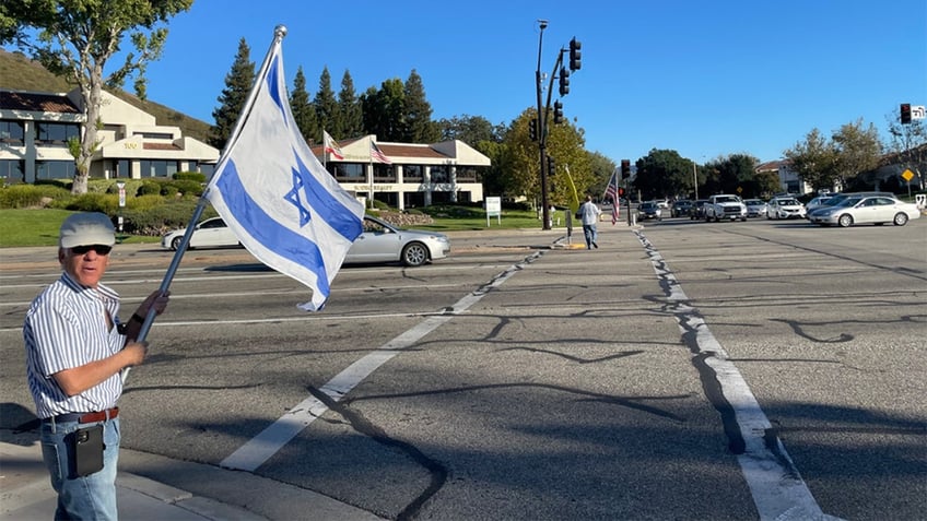 elderly jewish man dies after confrontation with pro palestinian protester at california rally