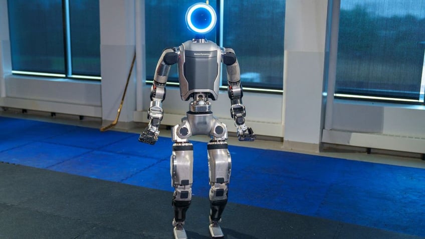 atlas robot 1 